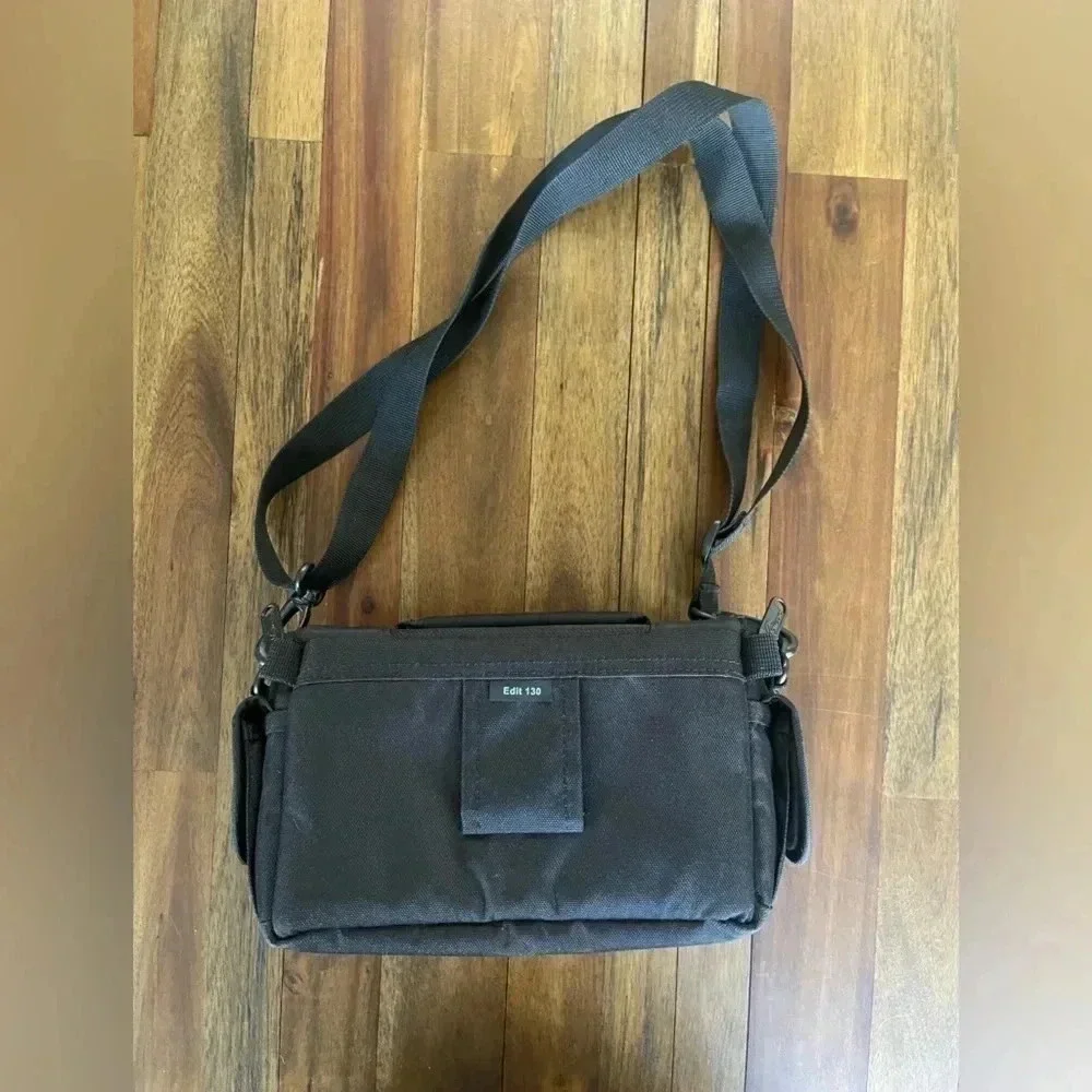 Lowepro edit 130 black camera case